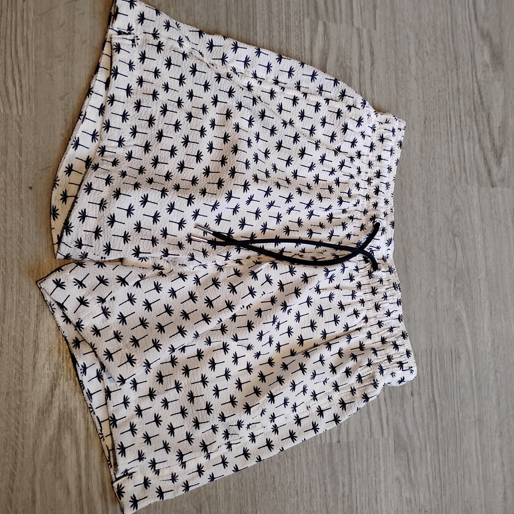 H&M Black Star Patterned Athletic Shorts